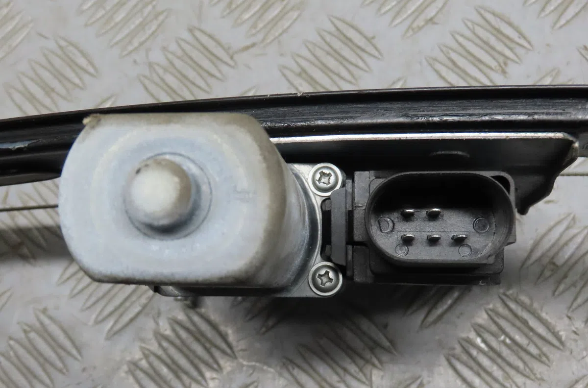 Mecanismemoteur leve-glace ard Bmw 3 (E90) 330 xd (2005-2008) occasion