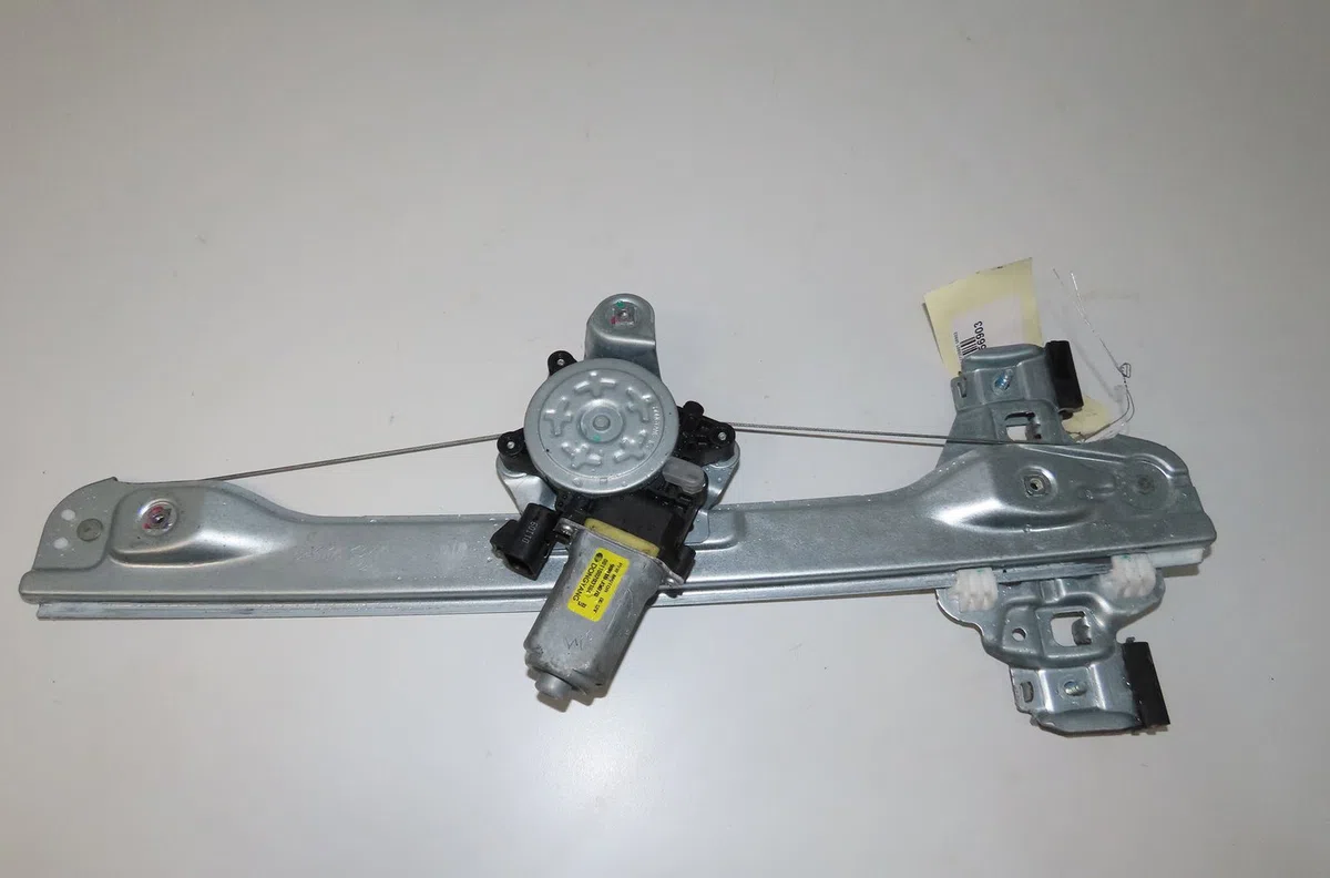 Mecanismemoteur leve-glace ard Chevrolet ORLANDO (J309) 2.0 d (2011-2015) occasion