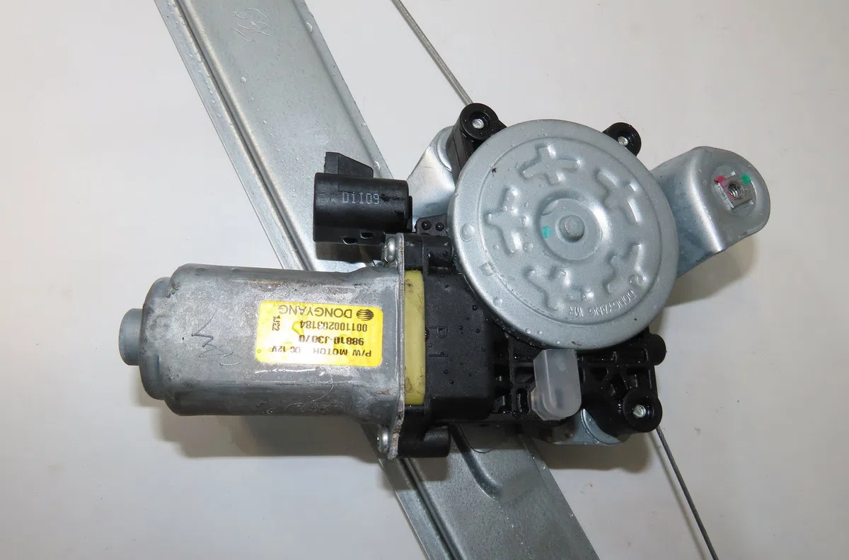 Mecanismemoteur leve-glace ard Chevrolet ORLANDO (J309) 2.0 d (2011-2015) occasion