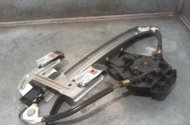 Mecanismemoteur leve-glace ard CHRYSLER PT CRUISER Phase 1 09-2000--12-2005 occasion
