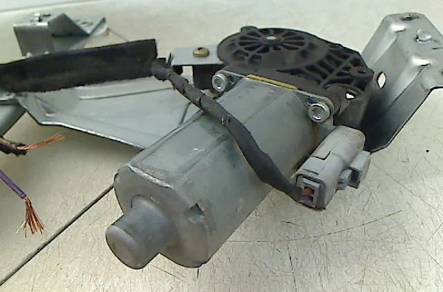 Mecanismemoteur leve-glace ard Citroen C3 I (FC_, FN_) 1.4 16v hdi (2002) occasion