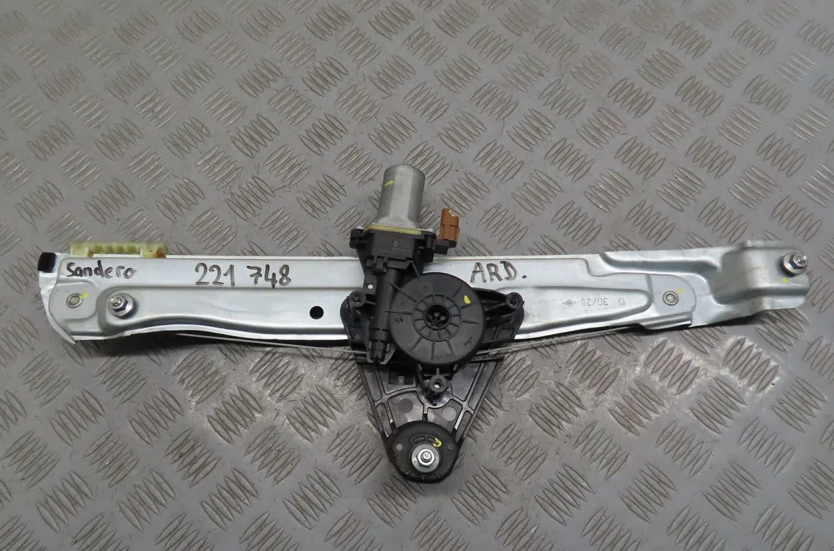 Mecanismemoteur leve-glace ard Dacia SANDERO III Liberty 125 i.e. (m73) (2012) occasion