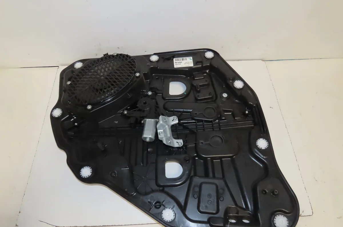 Mecanismemoteur leve-glace ard Jeep RENEGADE SUV (BU, B1, BV) 2.0 crd 4x4 (2014) occasion