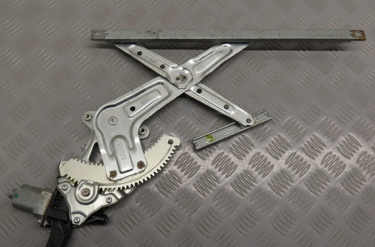 Mecanismemoteur leve-glace ard Mitsubishi ASX (GA_W_) 1.8 di-d (ga6w) (2010) occasion
