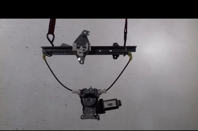 Mecanismemoteur leve-glace ard Nissan QASHQAI - QASHQAI 2 I (J10, NJ10, JJ10E) 1.6 dci (2011-2013) 5 portes occasion