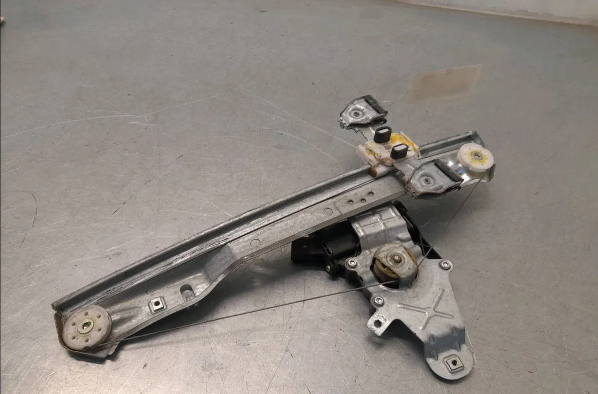 Mecanismemoteur leve-glace ard Opel MERIVA B Monospace (S10) 1.7 cdti (75) (2010-2017) occasion