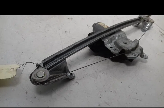 Mecanismemoteur leve-glace ard Opel ZAFIRA - ZAFIRA FAMILY B (A05) 1.9 cdti (m75) (2005-2015) 5 portes occasion