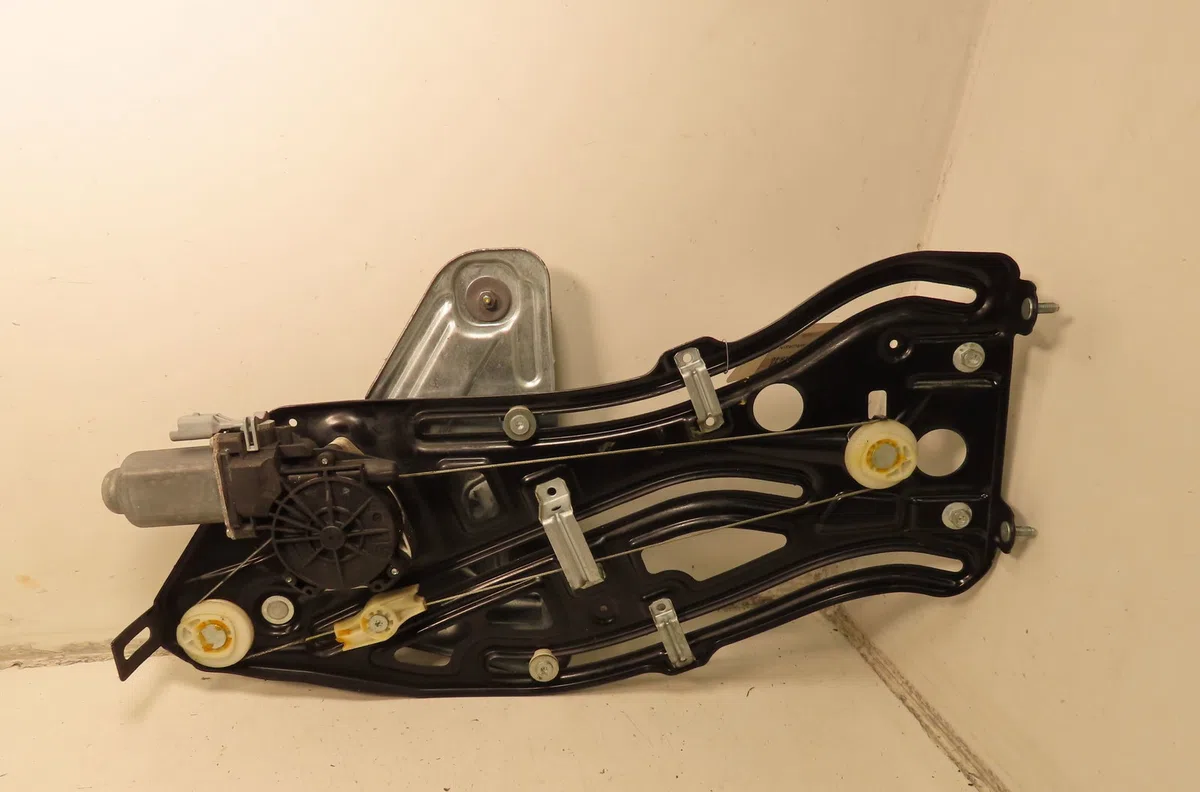 Mecanismemoteur leve-glace ard Peugeot 207 CC (WD_) 1.6 16v (2007-2013) occasion