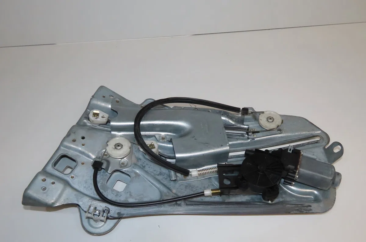 Mecanismemoteur leve-glace ard Peugeot 307 CC (3B) 2.0 hdi 135 (2005-2009) occasion