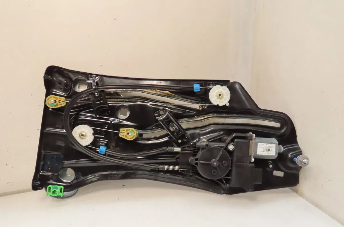 Mecanismemoteur leve-glace ard Peugeot 308 CC (4B_) 2.0 hdi (2009-2012) occasion
