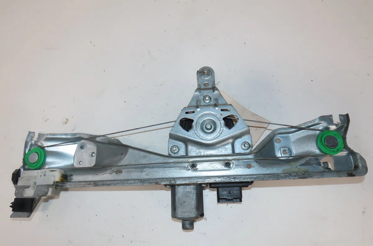 Mecanismemoteur leve-glace ard Renault ESPACE IV (JK0-1_) 2.0 dci (jk03, jk04, jk1c, jk1g, jk1j, jk1k) (2006) 5 portes o