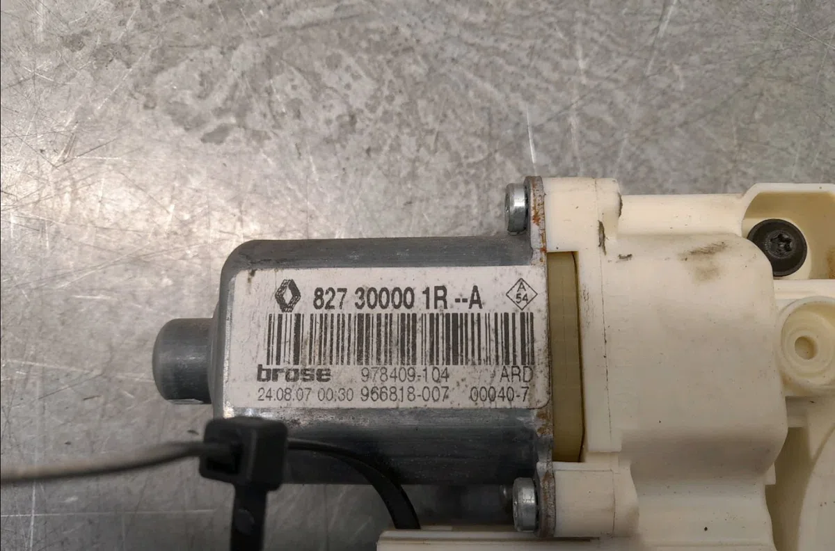 Mecanismemoteur leve-glace ard Renault LAGUNA III (BT0-1) 2.0 dci (bt01, bt08, bt09, bt0e, bt0k, bt12, bt1c, bt1d,... (2