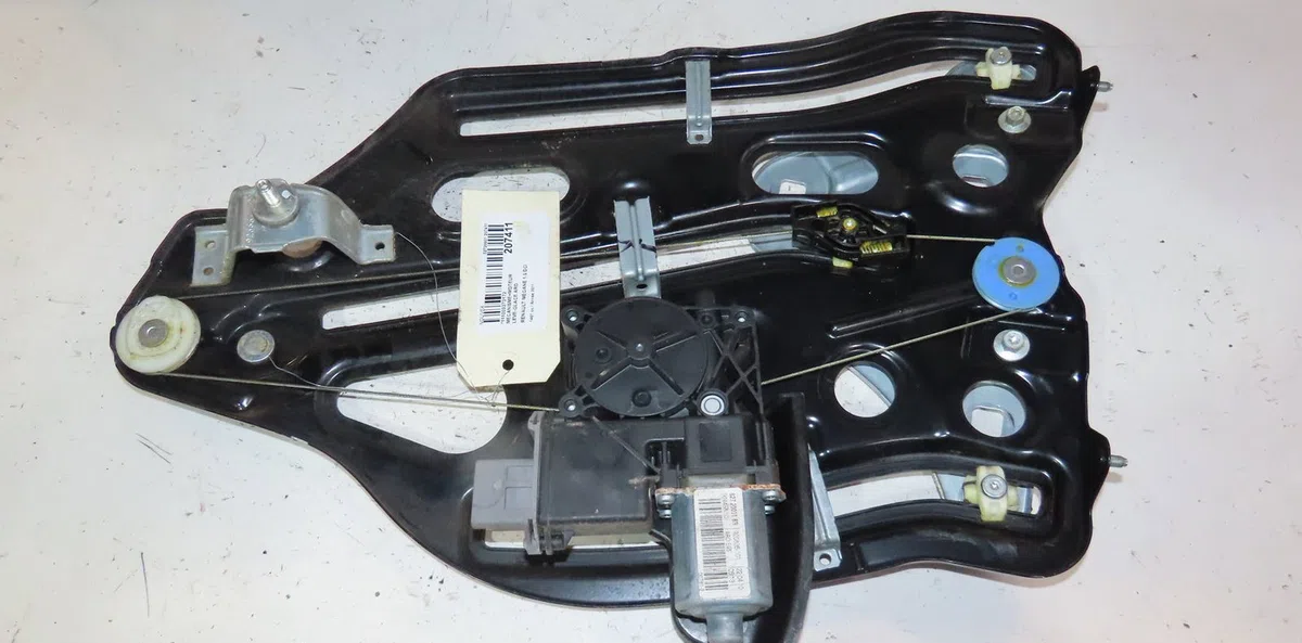 Mecanismemoteur leve-glace ard Renault MEGANE CC (EZ0-1_) 1.5 dci (ez09, ez1g, ez0d, ez14) (2010) occasion