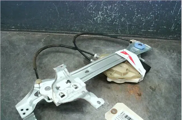 Mecanismemoteur leve-glace ard Renault MEGANE III 3-5 portes (BZ0-1_, B3_) 1.5 dci (bz09, bz0d, bz1w, bz29, bz14) (2009)