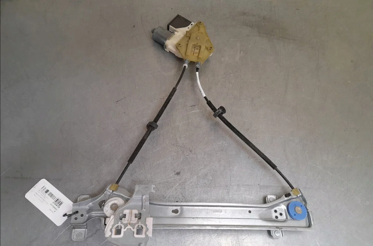 Mecanismemoteur leve-glace ard Renault MEGANE III 3-5 portes (BZ0-1_, B3_) 1.5 dci (bz0c) (2008-2015) 5 portes occasion