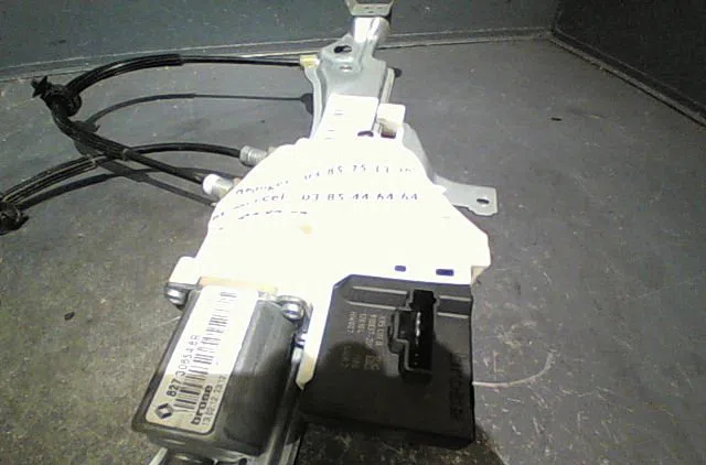Mecanismemoteur leve-glace ard Renault MEGANE III Grandtour (KZ0-1) 1.5 dci (kz09, kz0d, kz1g, kz29, kz14, kz1w, kz10, k
