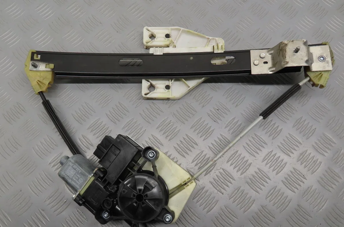 Mecanismemoteur leve-glace ard Seat LEON (5F1) 2.0 tdi (2012-2020) 5 portes occasion