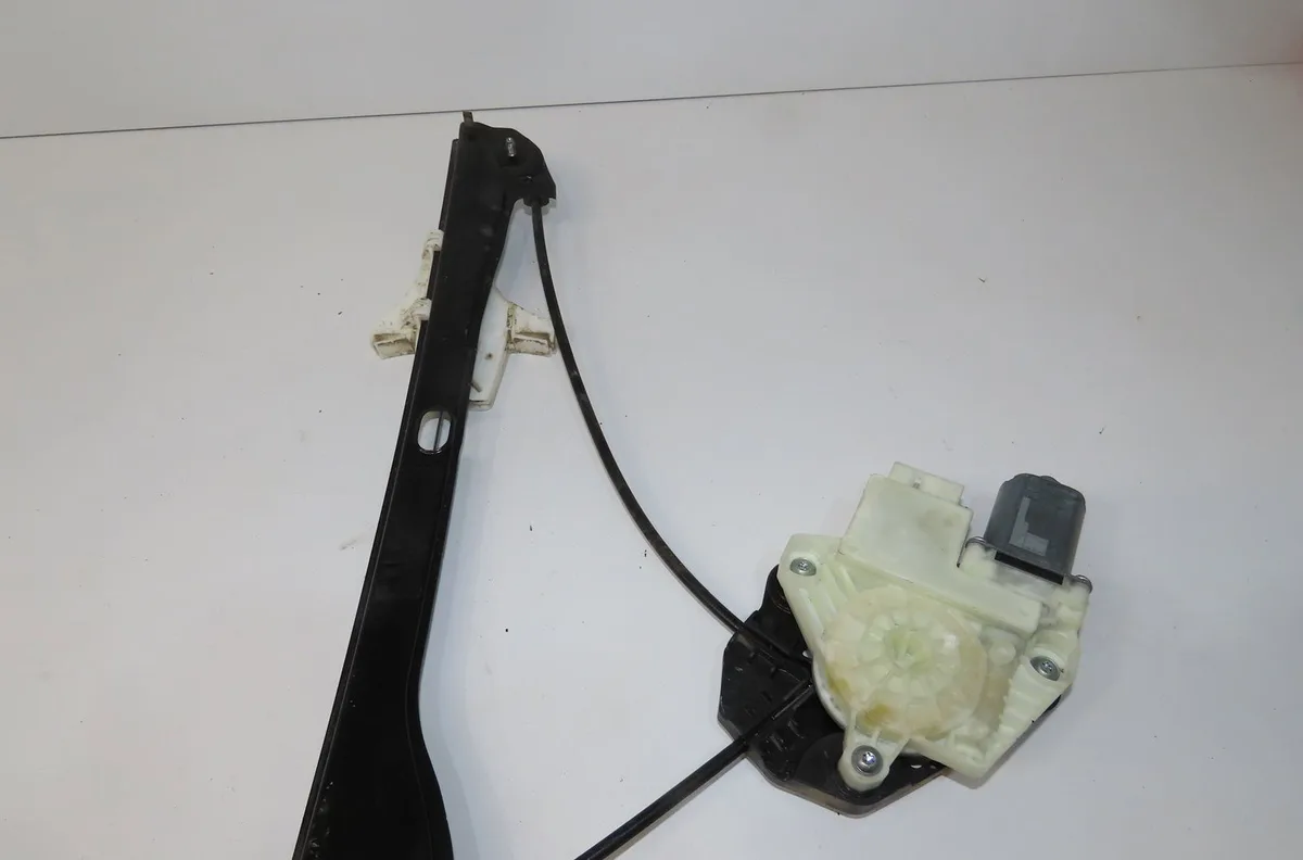 Mecanismemoteur leve-glace ard Skoda FABIA III (NJ3) 1.0 (2014-2021) occasion