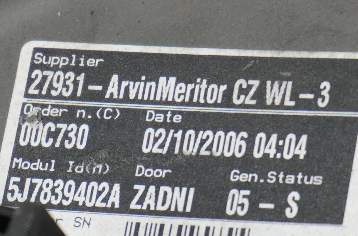 Mecanismemoteur leve-glace ard Skoda ROOMSTER (5J7) 1.9 tdi (2006-2010) 5 portes occasion