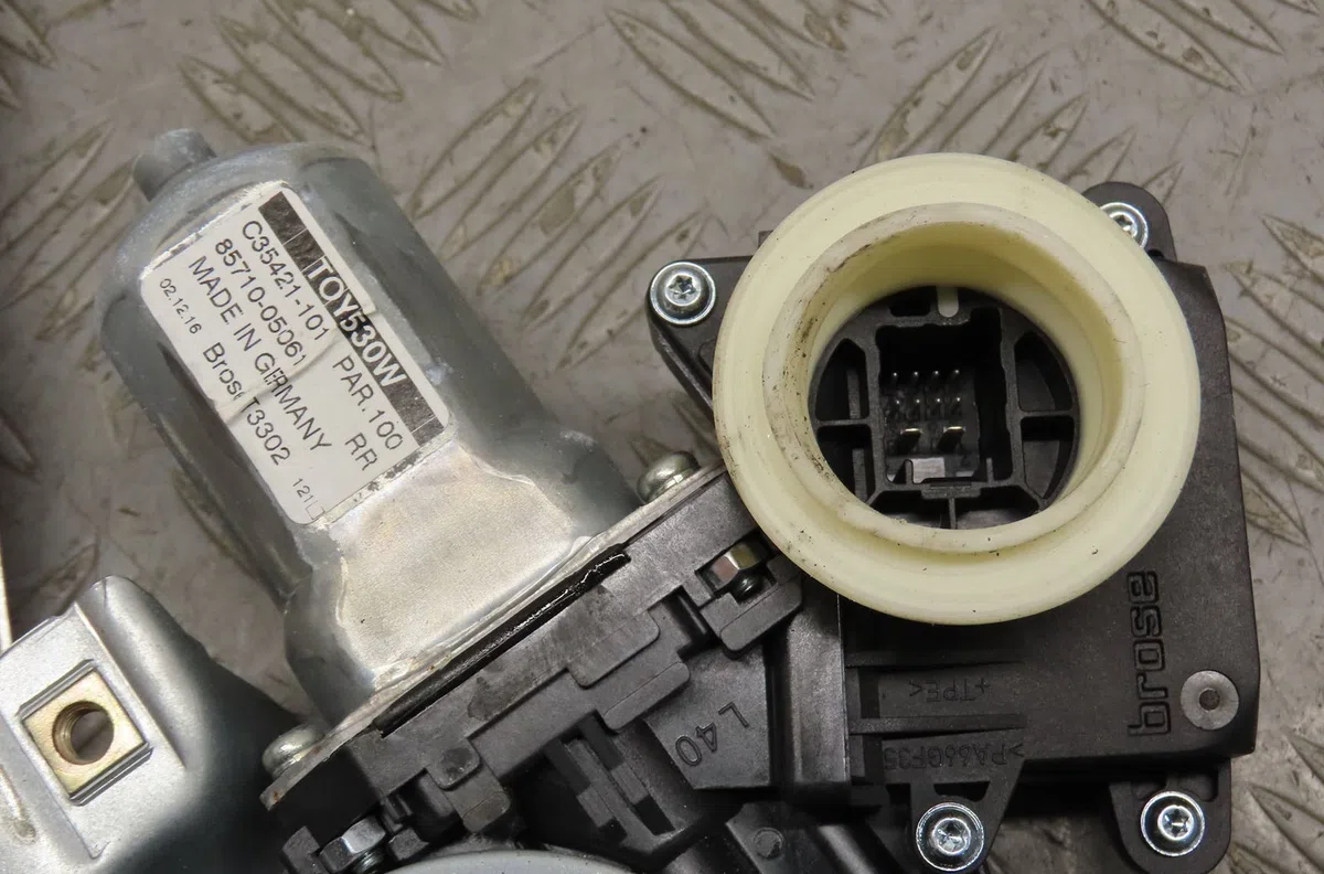 Mecanismemoteur leve-glace ard Toyota AVENSIS Break (_T27_) 1.6 d4-d (wwt270_) (2015-2018) occasion