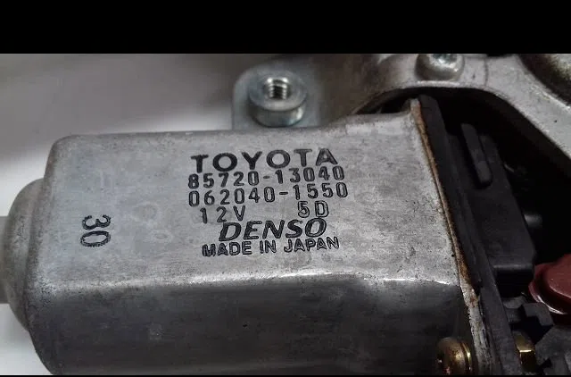 Mecanismemoteur leve-glace ard Toyota COROLLA Verso (_E12_) 2.0 d-4d (cde120_) (2002-2004) occasion