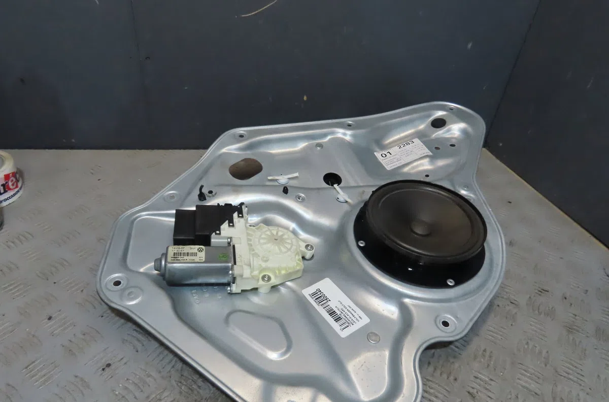 Mecanismemoteur leve-glace ard Volkswagen GOLF V Variant (1K5) 1.9 tdi (2007-2009) occasion