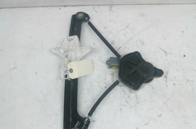 Mecanismemoteur leve-glace ard Volkswagen GOLF VII (5G1, BQ1, BE1, BE2) 1.2 tsi (2012-2017) occasion