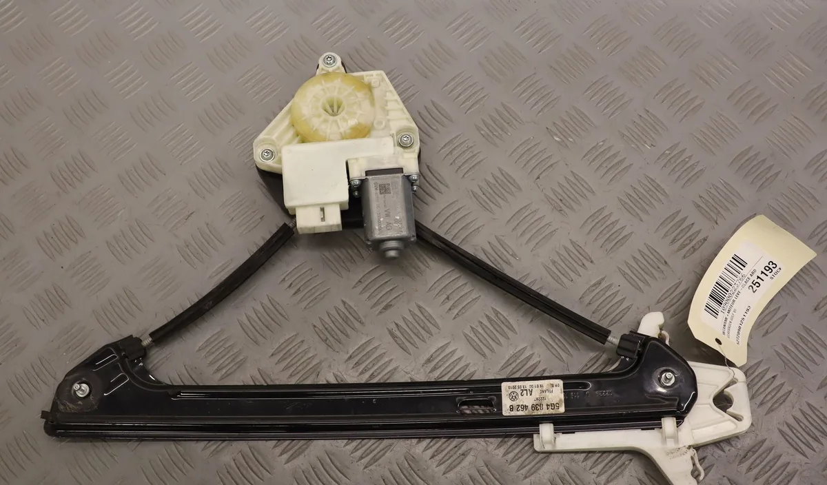 Mecanismemoteur leve-glace ard Volkswagen GOLF VII (5G1, BQ1, BE1, BE2) 1.2 tsi (2012-2017) occasion