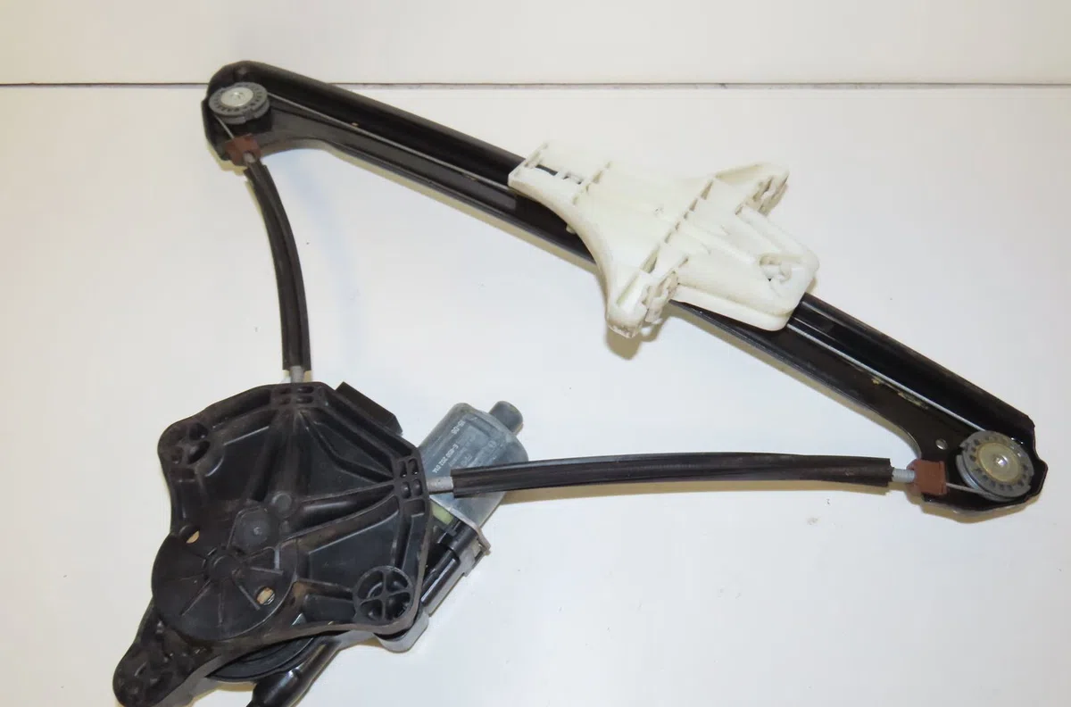 Mecanismemoteur leve-glace ard Volkswagen GOLF VII (5G1, BQ1, BE1, BE2) 1.4 tsi (2014-2020) occasion