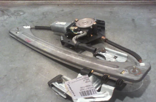 Mecanismemoteur leve-glace arg CHRYSLER PT CRUISER Phase 1 09-2000--12-2005 occasion