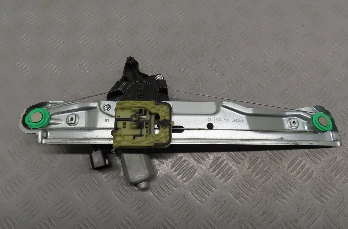 Mecanismemoteur leve-glace arg Ford C-MAX II (DXA-CB7, DXA-CEU) 1.6 tdci (2010-2019) 5 portes occasion