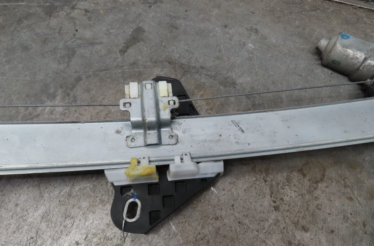 Mecanismemoteur leve-glace arg Honda CIVIC VIII Hatchback (FN, FK) 2.2 ctdi (fk3) (2005) 5 portes occasion