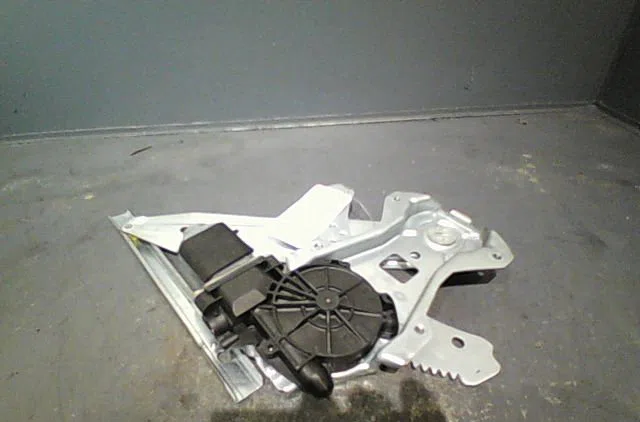 Mecanismemoteur leve-glace arg Nissan NOTE (E11, NE11) 1.5 dci (2010-2012) occasion