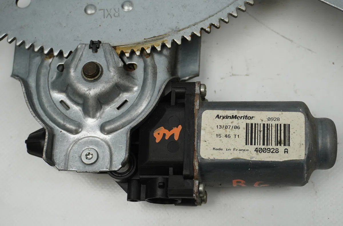 Mecanismemoteur leve-glace arg Nissan NOTE (E11, NE11) 1.5 dci (2010-2012) occasion