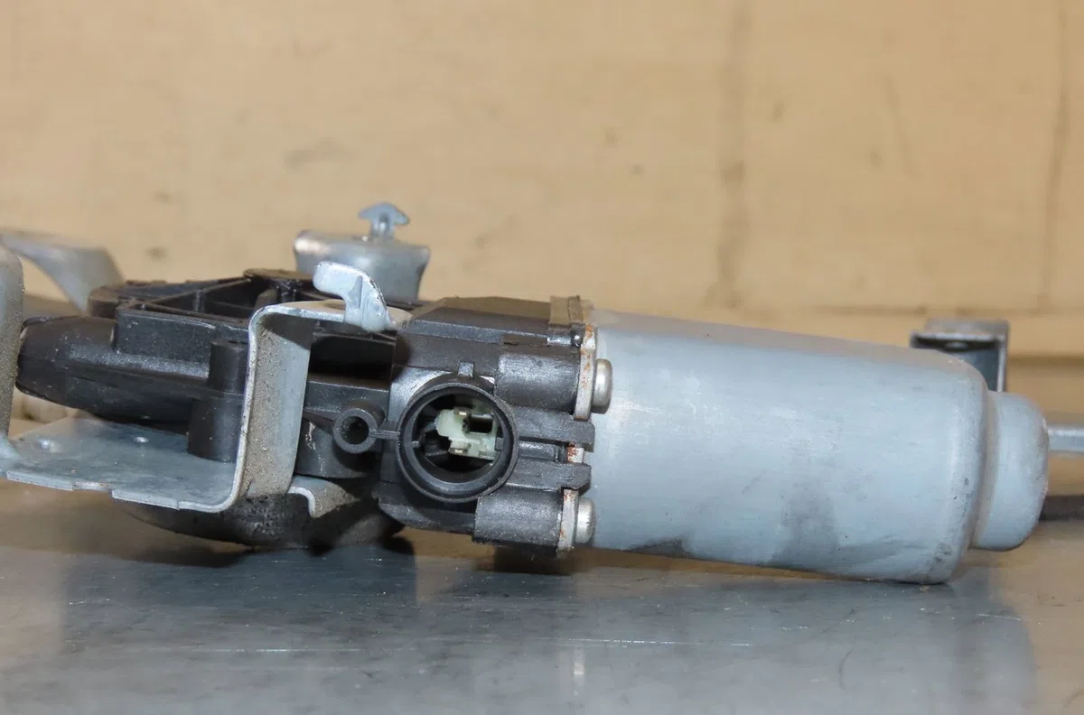 Mecanismemoteur leve-glace arg Nissan QASHQAI - QASHQAI 2 I (J10, NJ10, JJ10E) 1.5 dci (2010-2013) 5 portes occasion