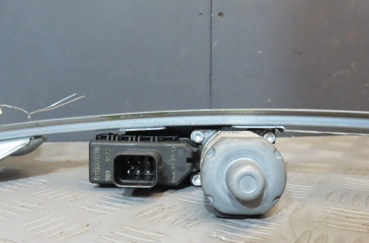 Mecanismemoteur leve-glace arg Opel ASTRA H (A04) 1.7 cdti (l48) (2004-2010) occasion