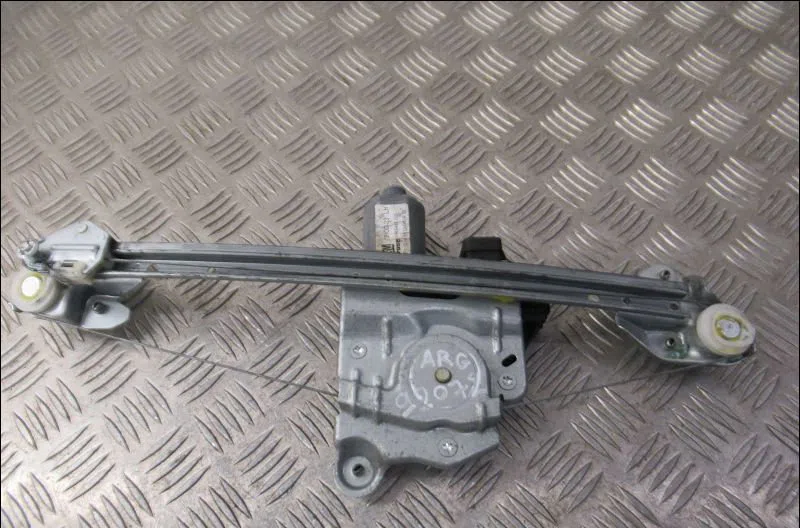 Mecanismemoteur leve-glace arg Opel ASTRA H Break (A04) 1.7 cdti (l35) (2004-2010) occasion
