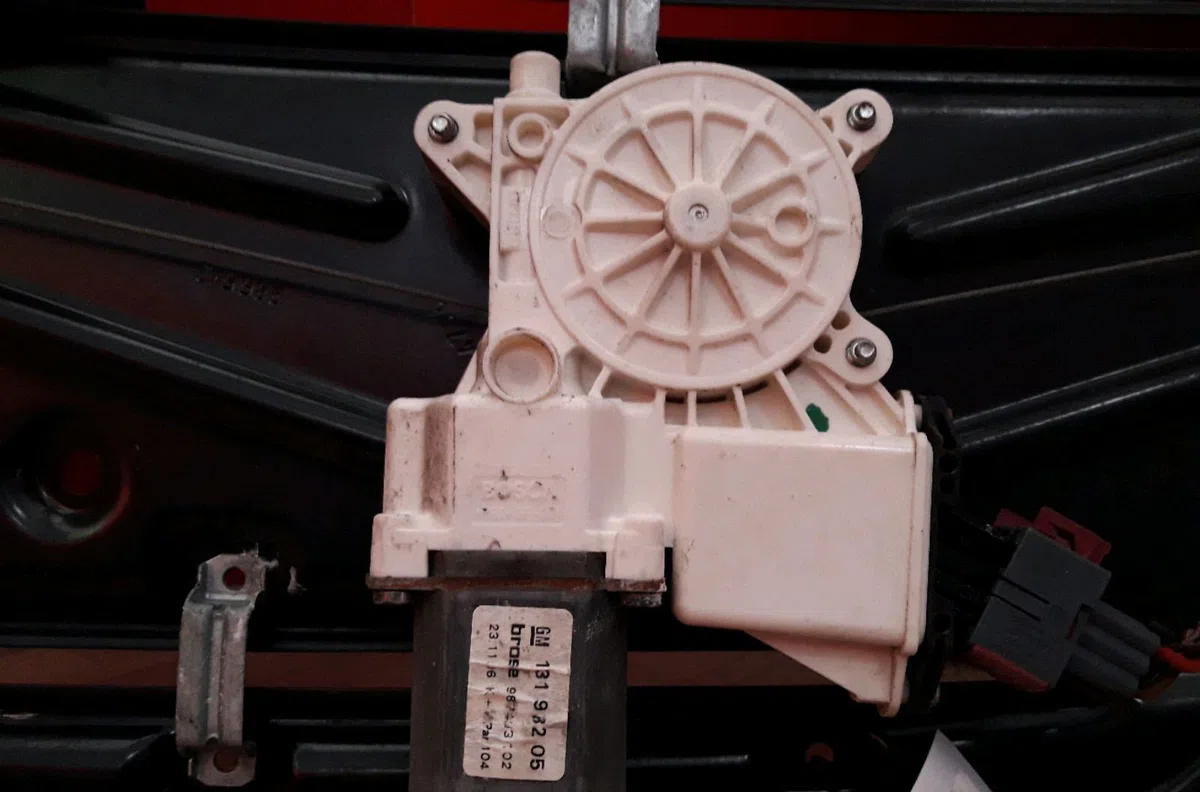 Mecanismemoteur leve-glace arg Opel ASTRA H TwinTop (A04) 1.8 (l67) (2005-2010) occasion