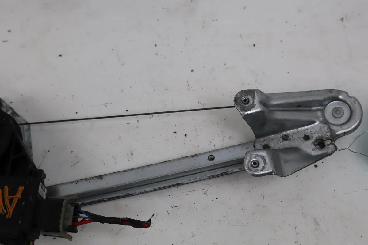 Mecanismemoteur leve-glace arg Opel ZAFIRA A Monospace (T98) 2.2 dti 16v (f75) (2002-2005) 5 portes occasion