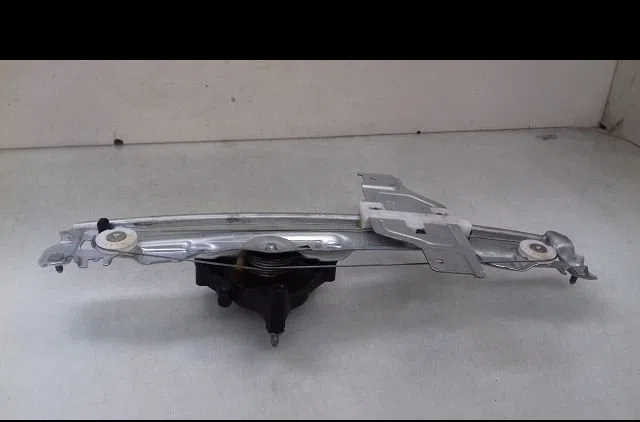Mecanismemoteur leve-glace arg Peugeot 2008 I (CU_) 1.2 thp 130 - puretech 130 (2015) occasion