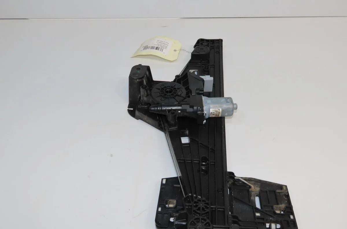 Mecanismemoteur leve-glace arg Peugeot 2008 II (UD_, US_, UY_, UK_) 1.2 puretech 100 (2019) occasion