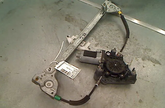 Mecanismemoteur leve-glace arg PEUGEOT 406 Phase 1 10-1995--04-1999 occasion