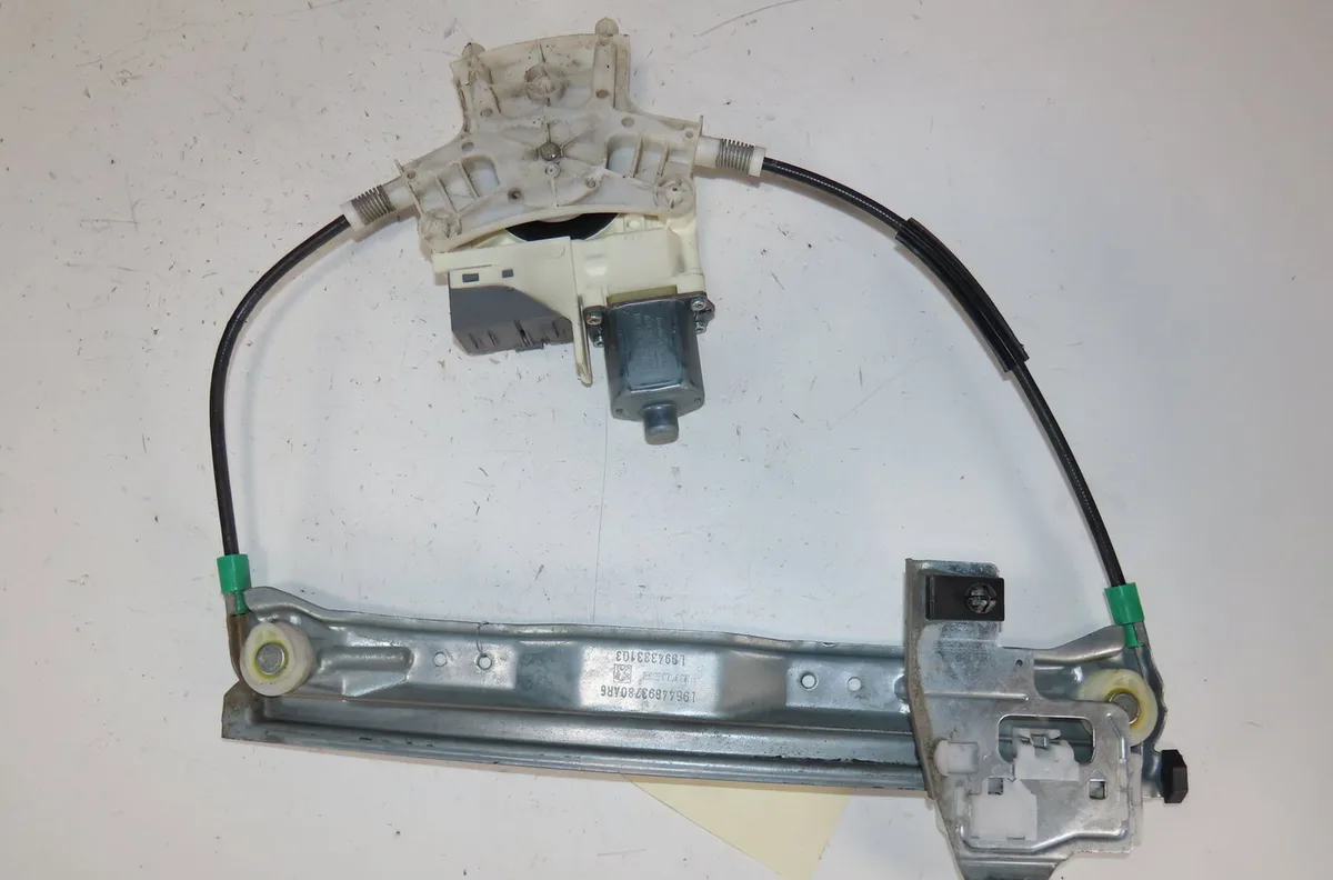 Mecanismemoteur leve-glace arg Peugeot 407 SW (6E_) 1.6 hdi 110 (2004-2010) 5 portes occasion