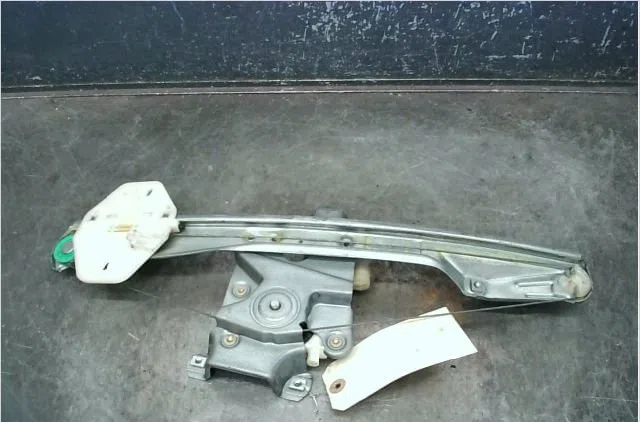 Mecanismemoteur leve-glace arg Renault CLIO II (BB_, CB_) 1.4 16v (b-cb0p, bb13) (2000-2008) 5 portes occasion