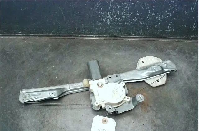 Mecanismemoteur leve-glace arg Renault CLIO II (BB_, CB_) 1.4 16v (b-cb0p, bb13) (2000-2008) 5 portes occasion