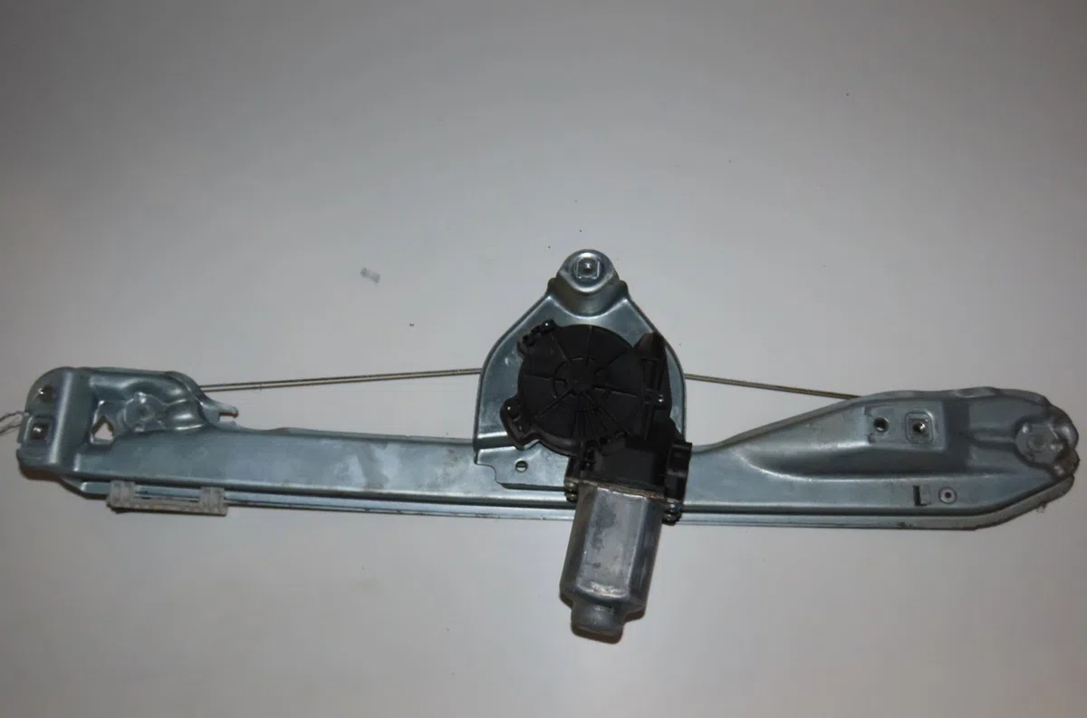 Mecanismemoteur leve-glace arg Renault CLIO III (BR0-1, CR0-1) 1.5 dci (2010-2014) 3 portes occasion