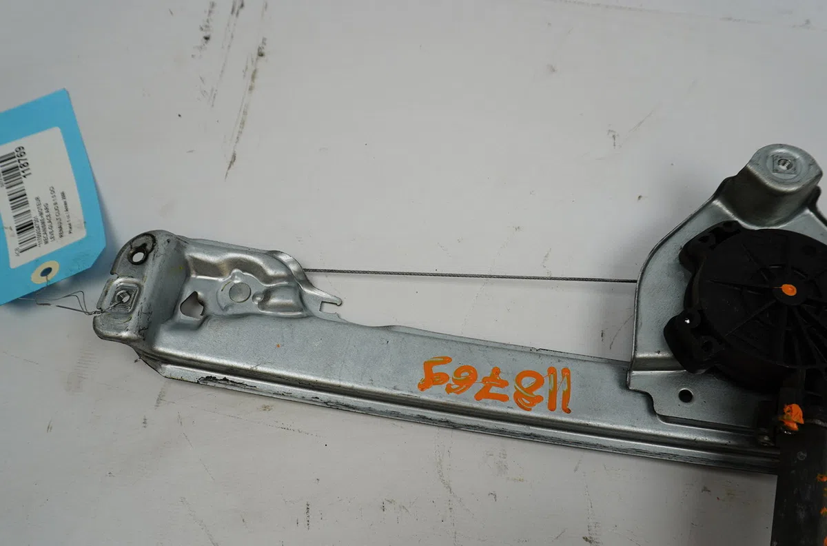 Mecanismemoteur leve-glace arg Renault CLIO III (BR0-1, CR0-1) 1.5 dci (br0h, cr0h, cr1s, br1s) (2005-2014) 3 portes occ