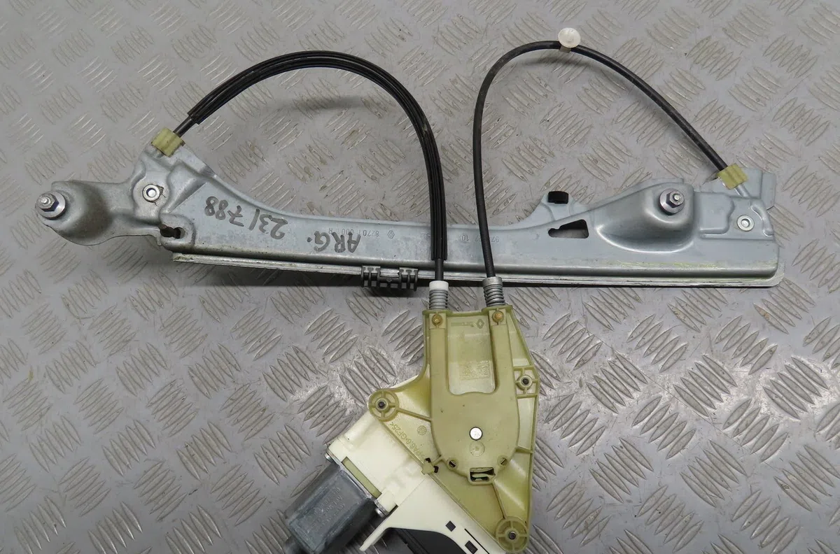 Mecanismemoteur leve-glace arg Renault LAGUNA III (BT0-1) 2.0 16v (bt05, bt0f, bt0w) (2007-2012) occasion