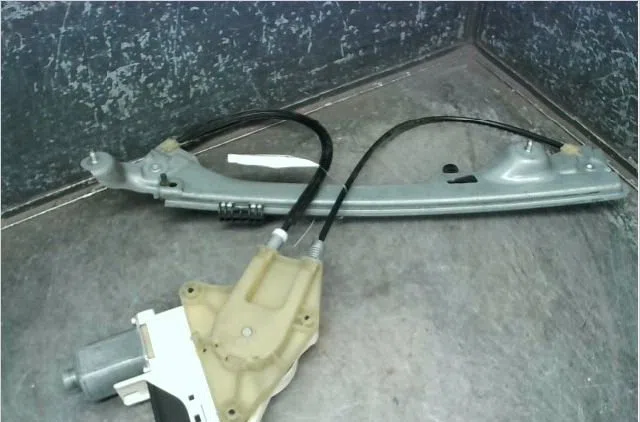 Mecanismemoteur leve-glace arg Renault LAGUNA III (BT0-1) 2.0 dci (bt07, bt0j, bt14, bt1a, bt1s) (2007-2015) 5 portes oc