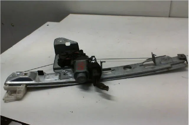 Mecanismemoteur leve-glace arg RENAULT MEGANE II Phase 1 BREAK 09-2003--12-2005 1.6i 113ch occasion